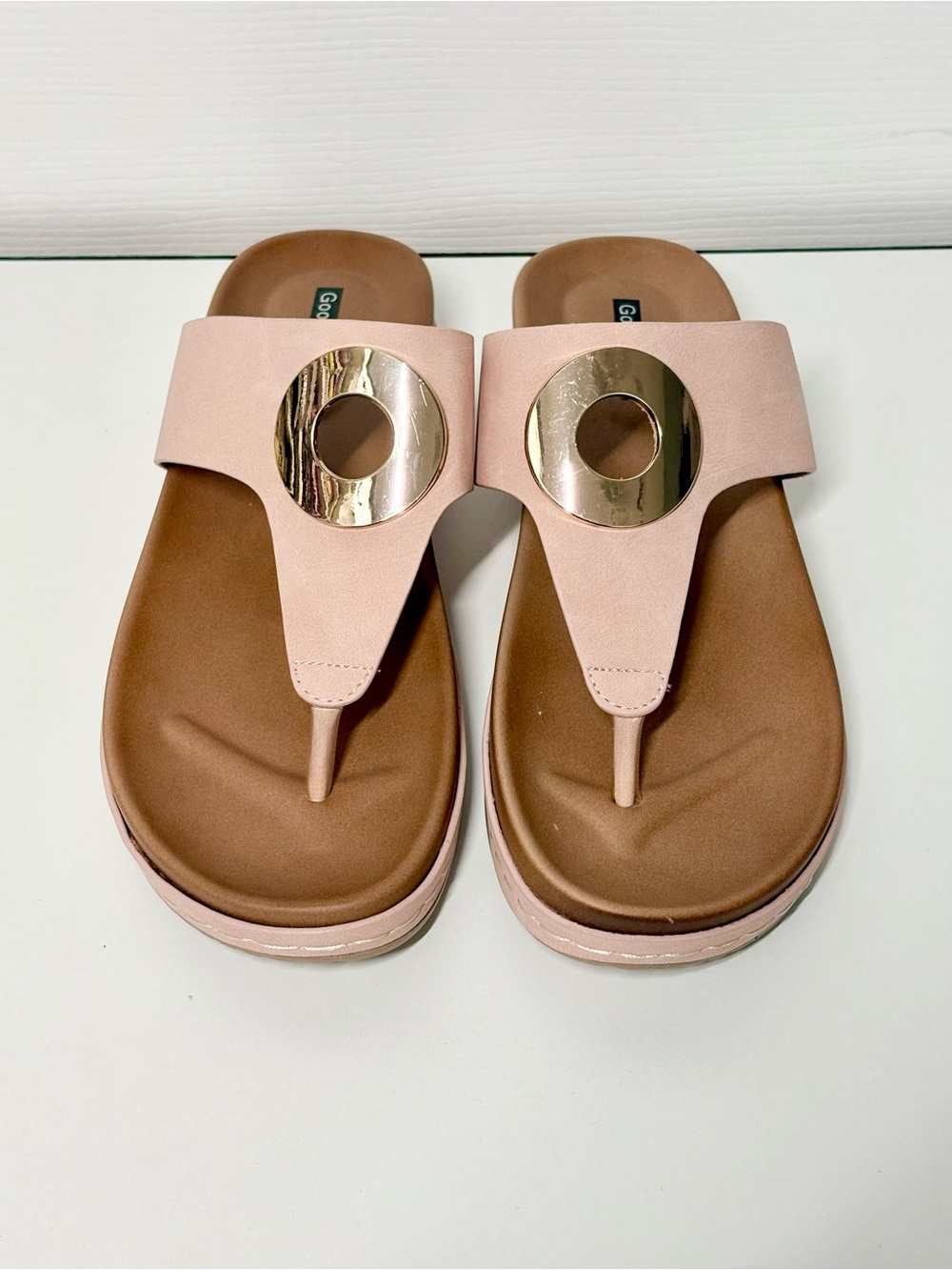 Women's Pink Toe-Post Sandals with Gold Accent